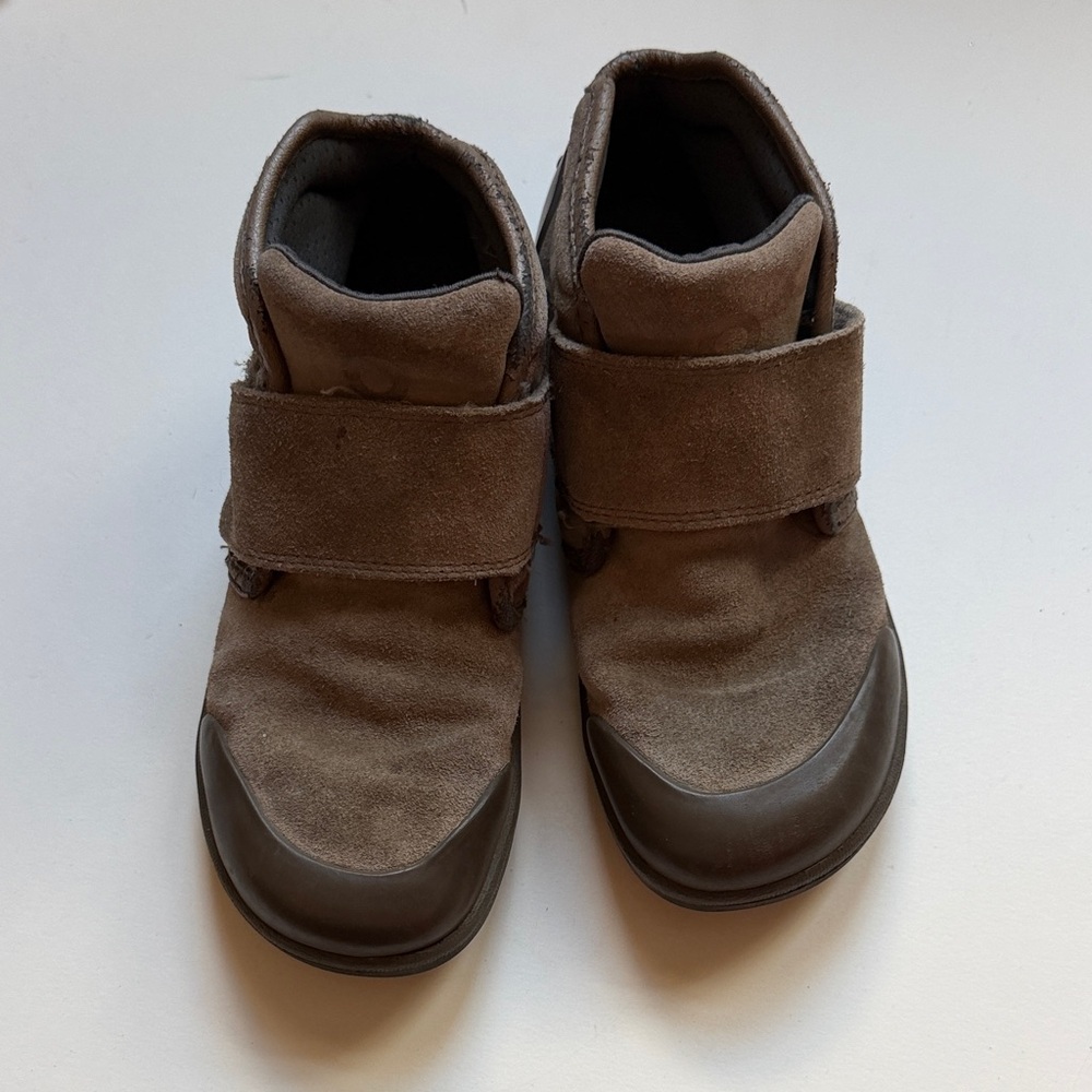 Bogs Brown Suede Chukka Boots